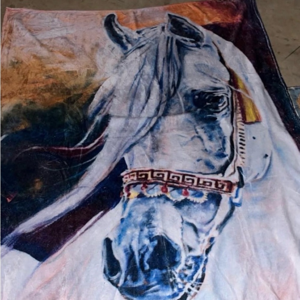 Elegant Horse Print Blanket